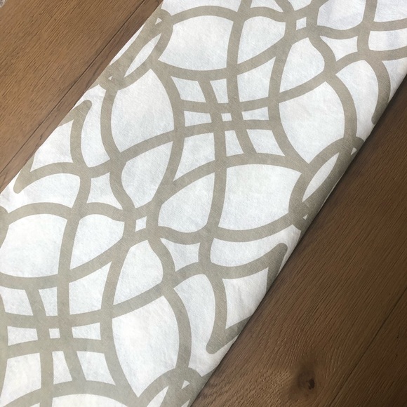 Curtain Panel - Picture 2 of 9